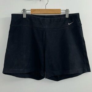 Woman’s Nike fit dry Sports Shorts - size L